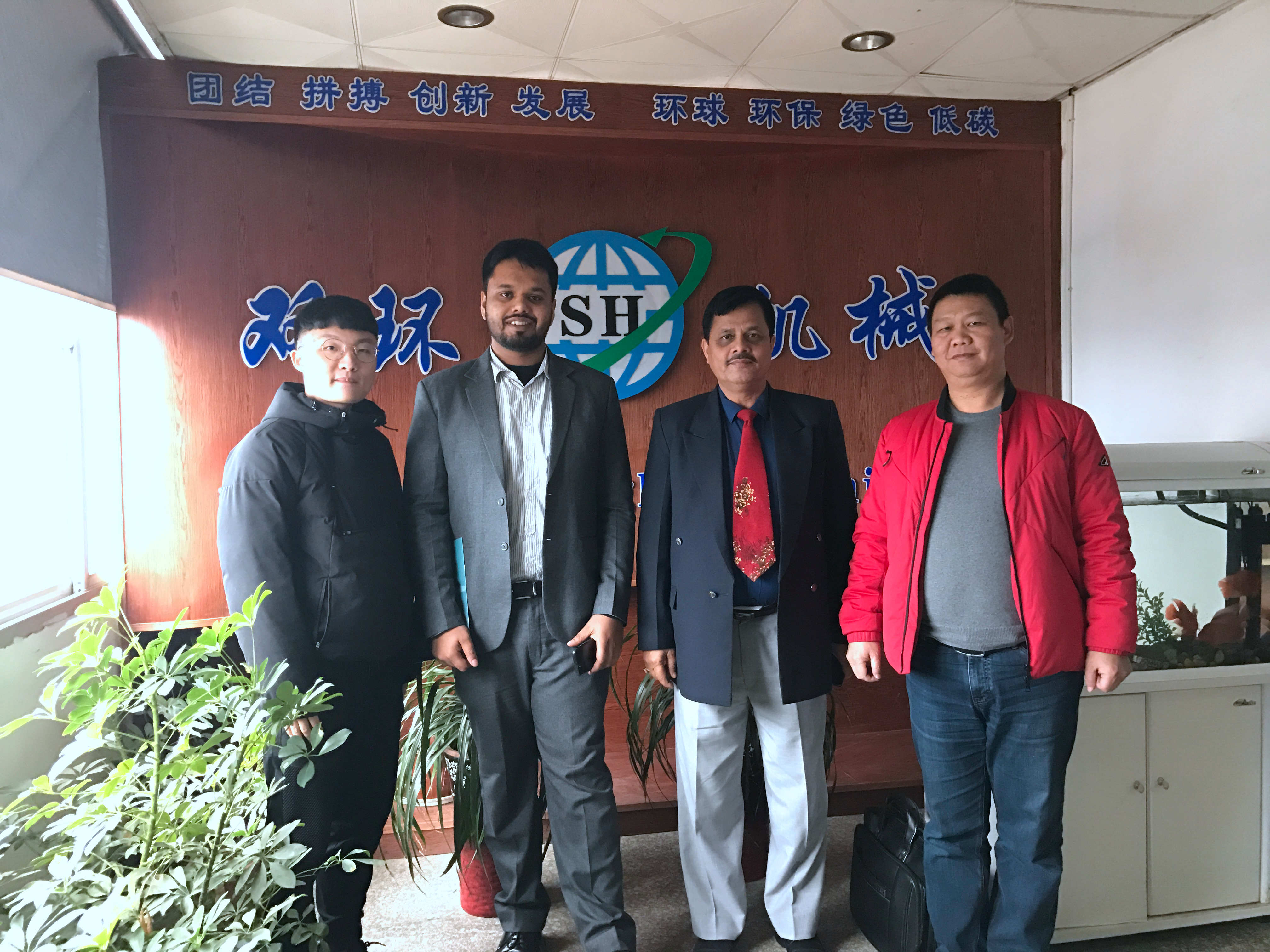 印度玻璃纖維生產(chǎn)試管設(shè)備客戶(hù)來(lái)訪